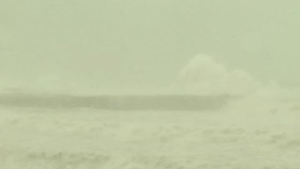 Espectaculares imágenes de la borrasca Gloria a su paso por Barcelona