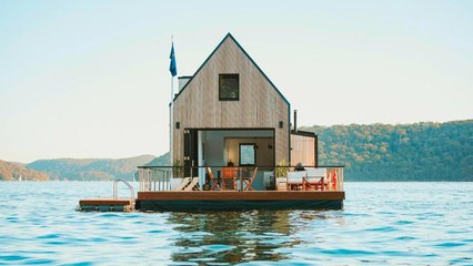 This Floating Home in Australia May Be the Most Relaxing Place on Earth