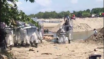 Újabb menekült-karaván tart az USA felé