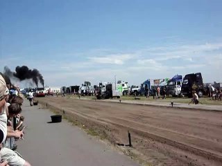 No risk no fun M.A.N truck pulling 27e Truckstar festival