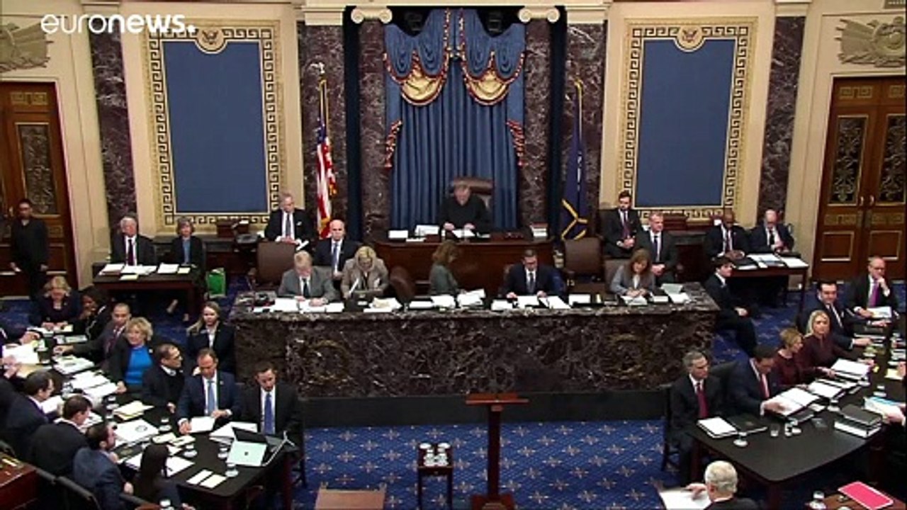 Ουάσινγκτον: Άρχισε η δίκη για την αποπομπή του Ντόναλντ Τραμπ