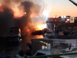 Kartal'da marinada 6 tekne alev alev yandı: 1 yaralı