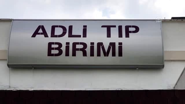 Adana'da cezaevi firarisi hükümlü durakta otobüs beklerken yakalandı