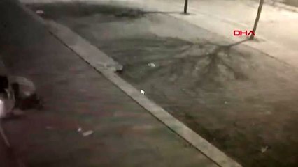 Arnavutköy'de market önüne bırakılan patlayıcı böyle patladı