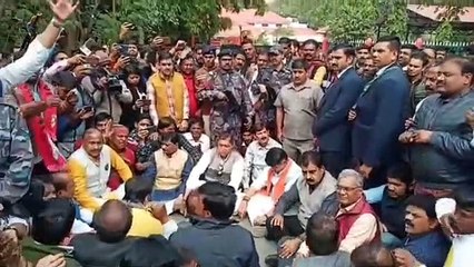 विजयवर्गीय के धरने में शामिल निगम के मस्टरकर्मियों को हटाए : नेता प्रतिपक्ष