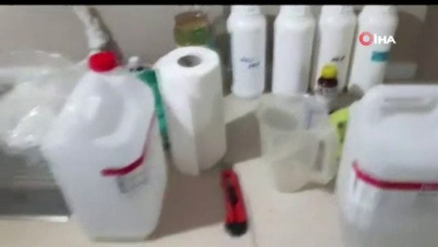 Evini sahte içki imalathanesine çeviren şahsa operasyon