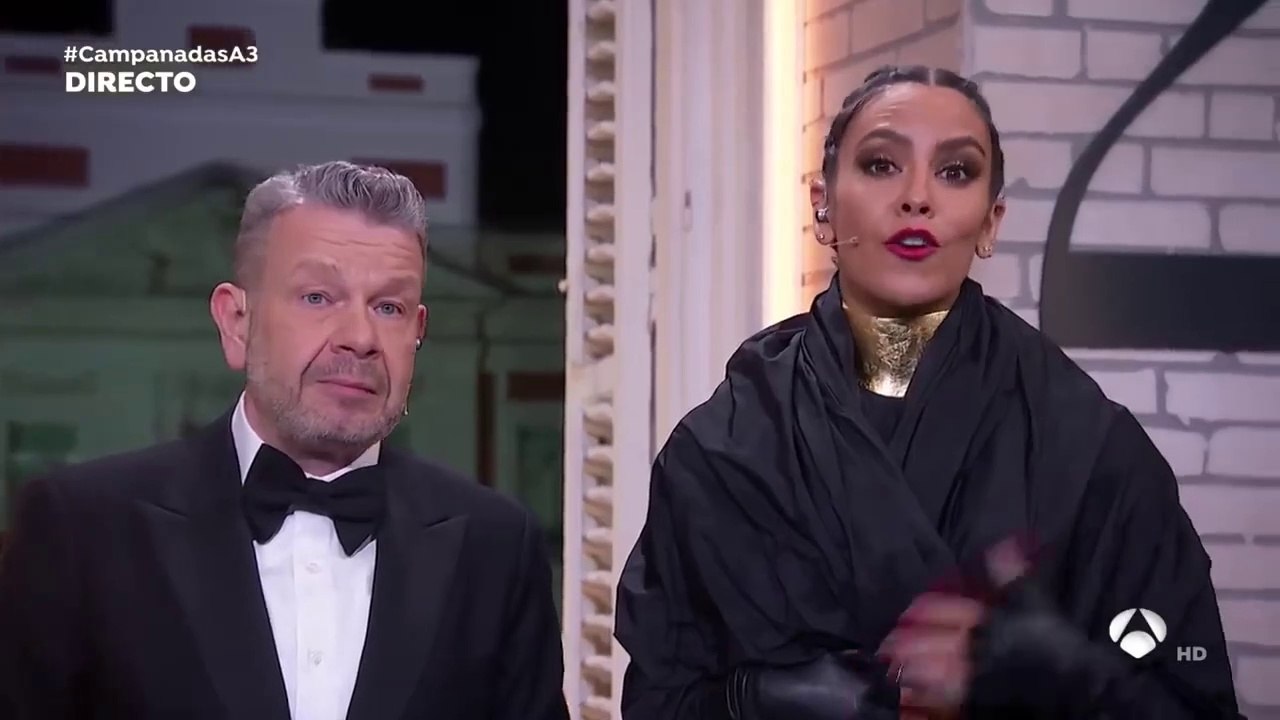 Cristina Pedroche  vestido  Campanadas 2019 con Alberto Chicote