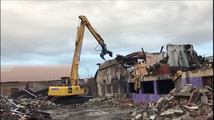 Pelle à chenilles KOMATSU PC 240 avec pince de tri ARDEN - Matériel CFE Location