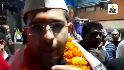 आप प्रत्याशी राघव चड्‌ढा ने कहा- हम जनता के पैसे जनता पर लुटाते हैं, गुजरात के सीएम की तरह 500 करोड़ का जहाज नहीं खरीदते