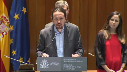 Iglesias dice que "muy pronto" los trabajadores tendrán una buena noticia