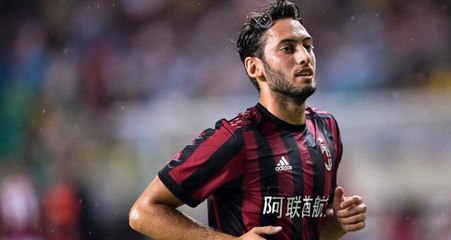 Milan, Hakan Çalhanoğlu'nu göndermek istiyor