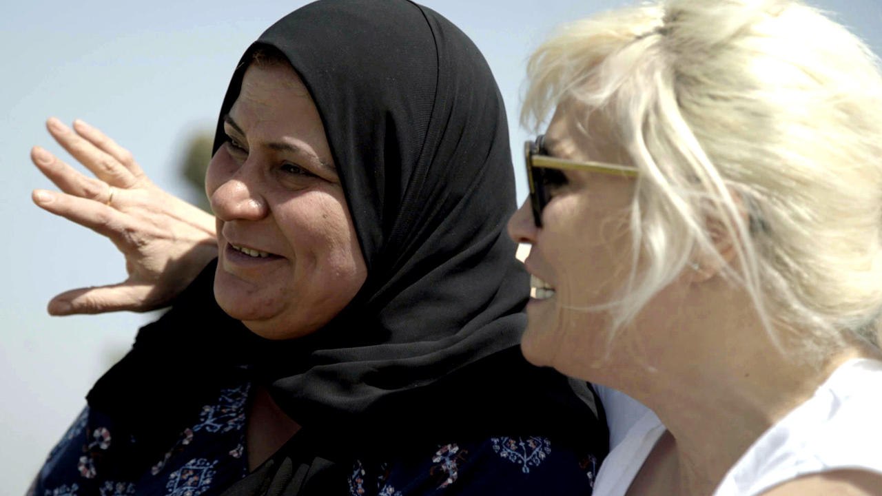 Waterproof - Trailer (Deutsche UT) HD