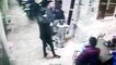 Depreme kafede yakalanan vatandaşların panik anı güvenlik kamerasında