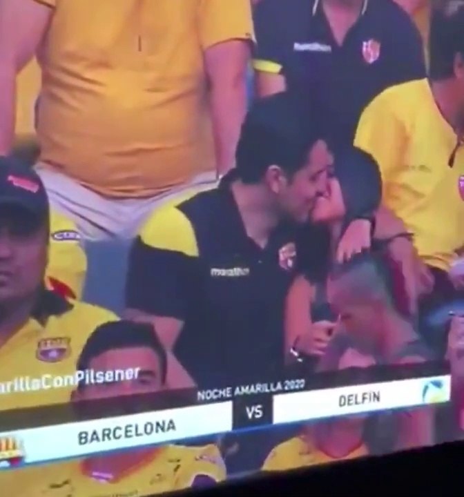 Infiel es captado por la Kiss Cam  en Ecuador