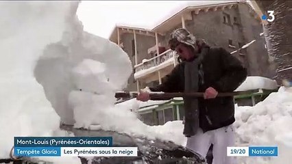 Pyrénées : la neige perturbe la circulation