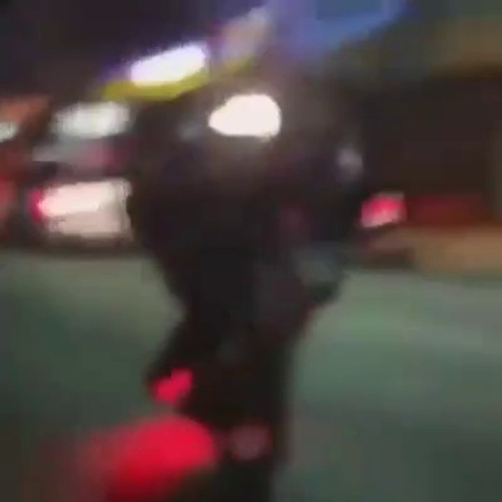 empina mais a moto se deu mau