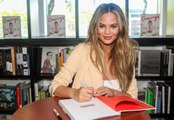 Chrissy Teigen Eats 