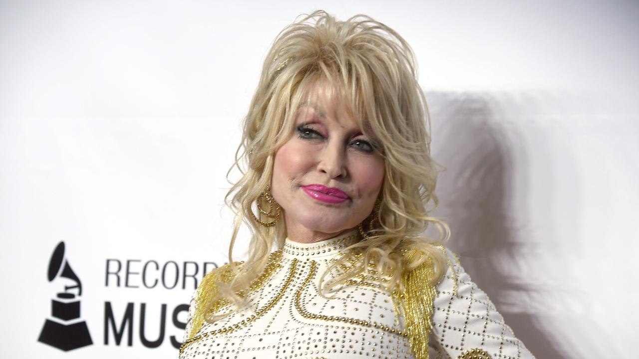 Finally! Dolly Parton Is Launching a Line of Cards Featuring "Dolly-isms"