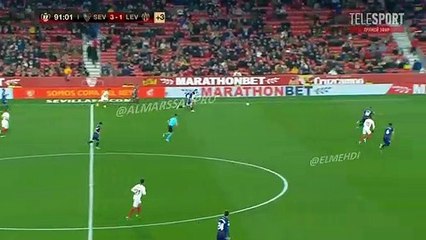 محاولة يوسف النصيري الرائع أمام ليفانتي