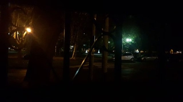 Denuncian ruidos molestos en plaza Malvinas