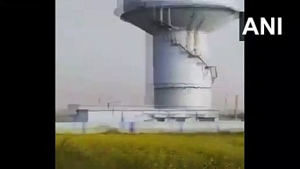 Water Tank Crashed At West Bengal | Oneindia Malayalam