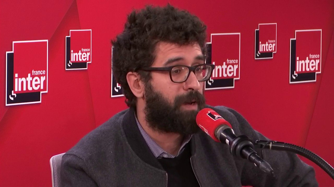 Sabri Louatah, écrivain, estime qu'il y a "peut-être"' dans son dernier livre une réponse au roman "Soumission" de Michel Houellebecq. "Lui c’était plutôt un fantasme raciste. Moi j’ai voulu prendre le point de vue de ceux qui 'grand-remplacent' !"