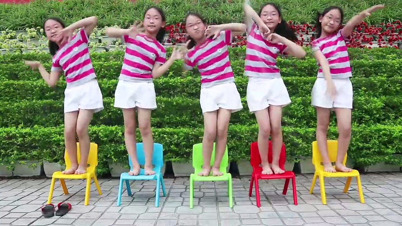 Five little monkeys jumping on the bed nursery rhymes song for Kids by LaLa Kids