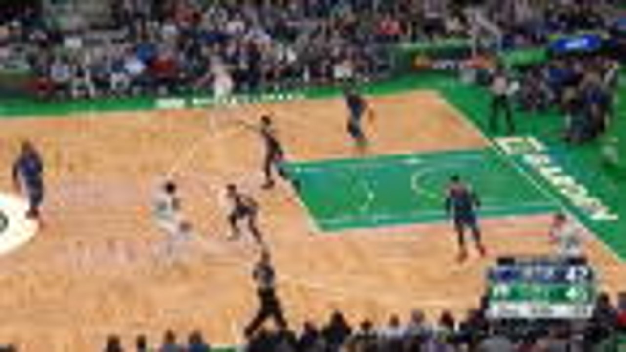 Marcus Smart uses his head on this dapper dime