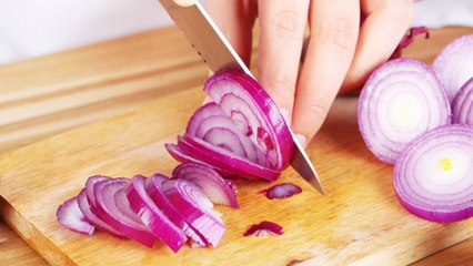 अब प्याज काटते समय नहीं बहाने पड़ेंगे आंसू,  अपनाएं ये उपाय । Boldksy