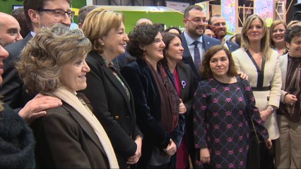 Adriana Lastra y María Luisa Carcedo acuden a Fitur
