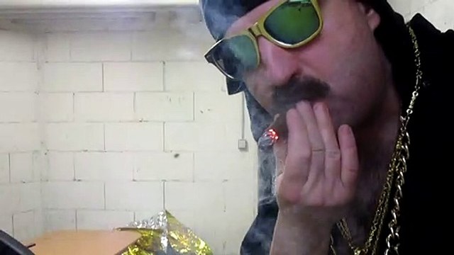 kollegah verarsche parodie zuhälter gangsta kaya yanar buddy ogün bushido sido haftbefehl ufo361 ufo 361 juju loredana atze schröder nightwash samy deluxe sammy uwe baltner komplott bloody32 farid bang manuellsen kontra k raf camora afrob salim samatou