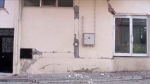 Manisa'daki deprem Kırkağaç'taki bazı evlerde hasara neden oldu