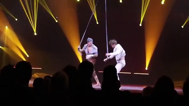 Aerial Straps 2530 Maxima Art Agency - 40e Festival Mondial du Cirque De Demain - Paris 2019-360p