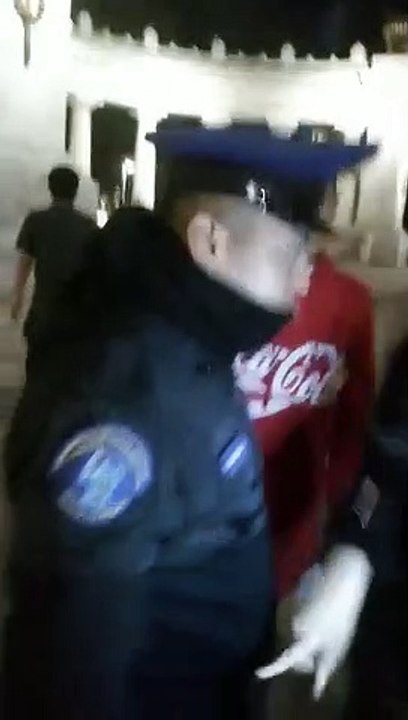 ¡¡¡ POLICÍA DE LA CDMX LE SACA LA PISTOLA A UN PERRO !!!....