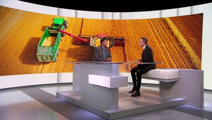 Dans le cadre d'une "semaine green" sur l'écologie, Julien Courbet recevra l'ex-ministre de la Transition écologique Nicolas Hulot dimanche sur M6 - Voici les 1ères images