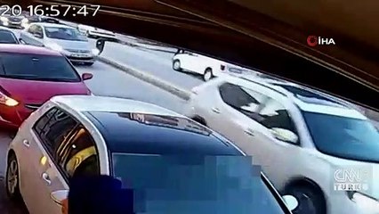 Sokak ortasında dehşet saçtı