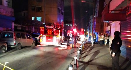 Son Dakika: Gaziosmanpaşa'da yangın paniği! Dumandan etkilenen 12 kişiden 3'ünün durumu ağır