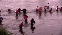 Binlerce göçmen nehri geçerek Meksika'ya ulaştı