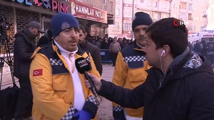 Enkaz başında çalışmalar sürerken, vatandaşların endişeli bekleyişi sürüyor