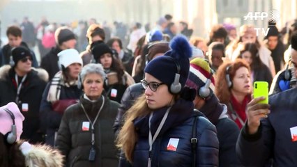 Selfies und laute Musik: Wie Holocaust-Gedenkstätten mit dem Touristenansturm umgehen