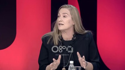 Thirrja e poetes Açka: Përse u është mërzitur vendi i tyre shqiptarëve? Jemi në zgrip