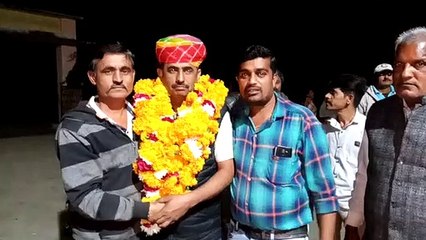 मिरगेश्वर ग्राम पंचायत के नव निर्वाचित सरपंच छैल सिंह चौहान का भाजपा कार्यकर्ताओं ने किया भव्य स्वागत किया