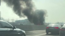 서해안고속도로 추돌사고로 차량 화재 발생 / YTN