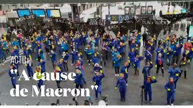 A cause de Macron : un flash-mob à la gare de l'Est par Attac
