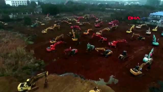 Çin virüs tedavisi için bin yataklı prefabrik hastane yapıyor