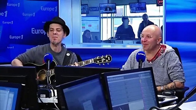 Tryo chante L'hymne de nos campagnes à l'antenne