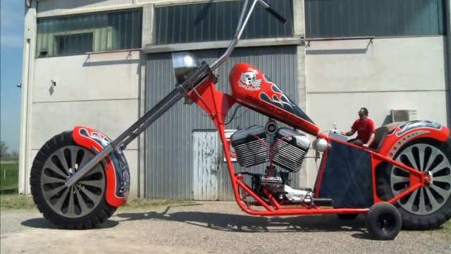 World's biggest motorbike | Motor Cycle | Bike | Guinness World Record | दुनिया की सबसे बड़ी बाइक | Knowledge Ki Duniya