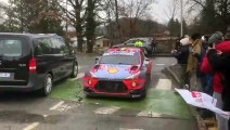 Rallye Monte-Carlo : les pilotes arrivent au parc d'assistance à Gap