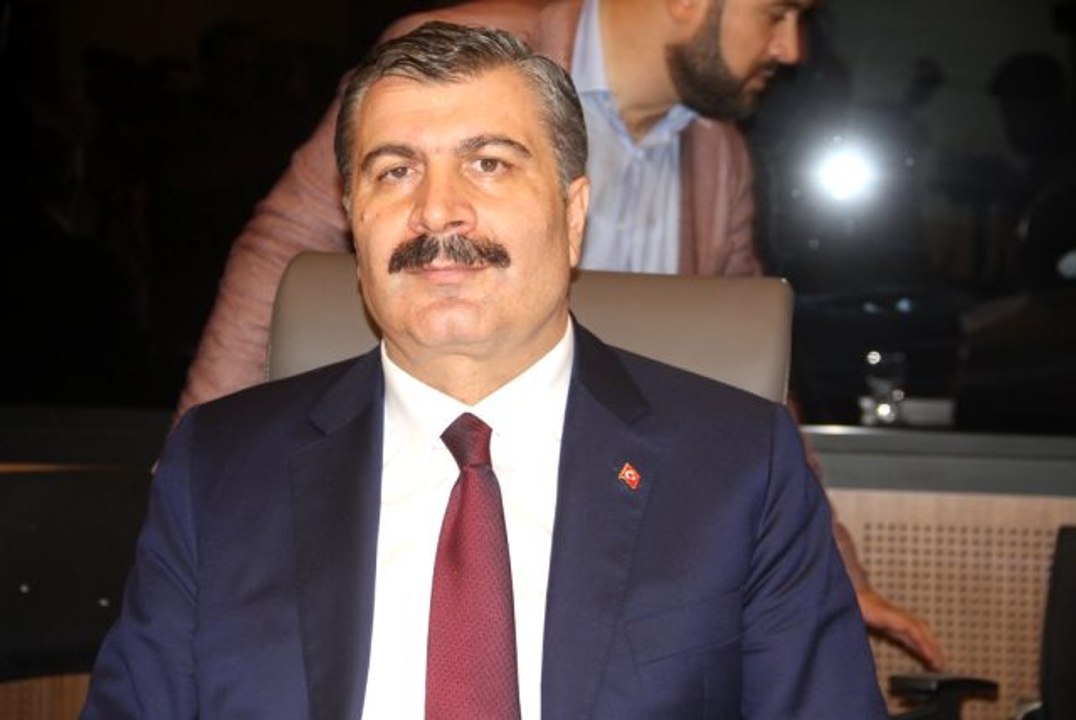 "Çin'den gelen yolcuların uçaktan inişte termal kameralarla taramasına başladık"