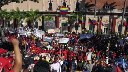 Guaidó descarta negociar com Maduro